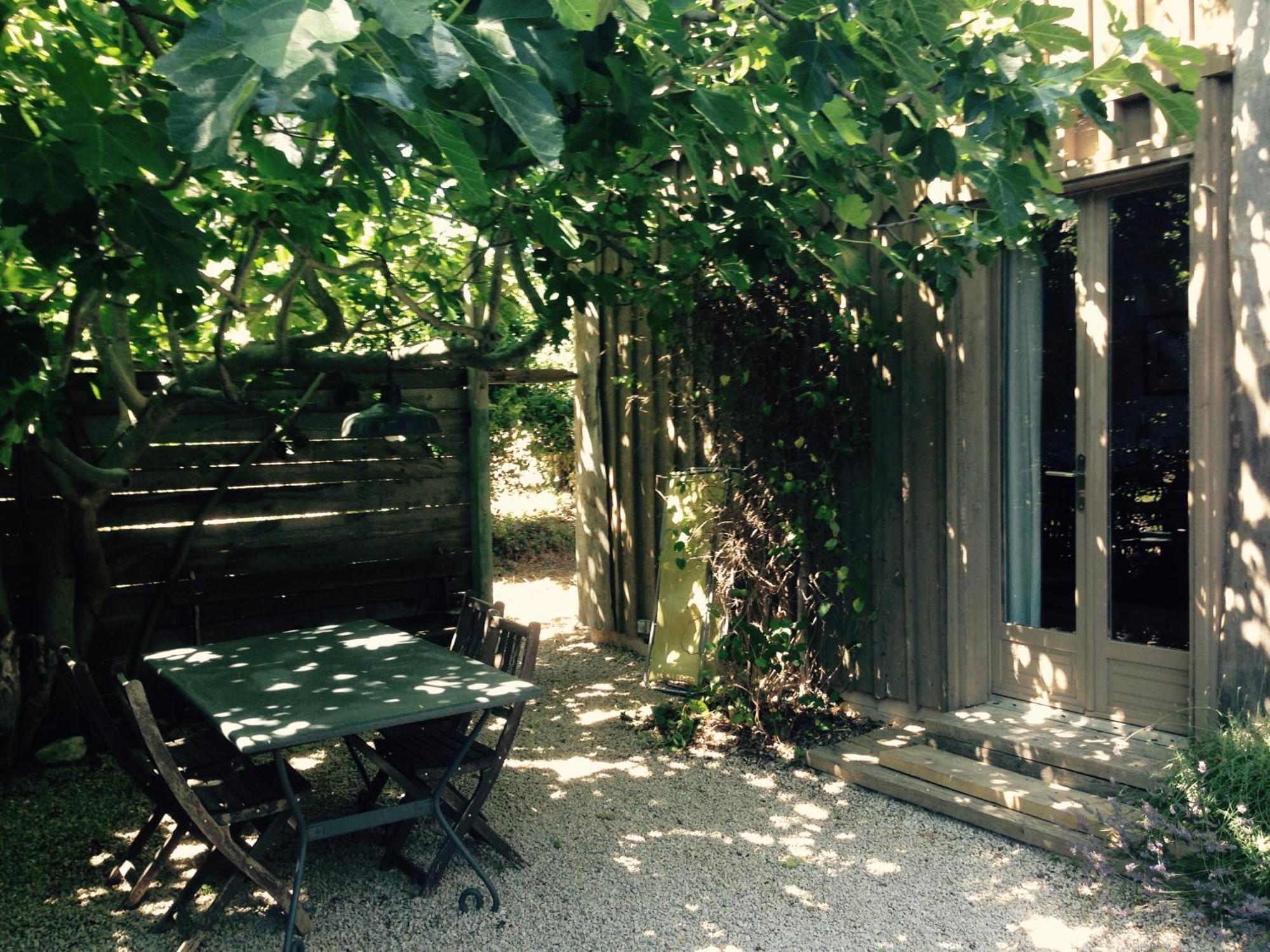 Cabane De La Leque Fontvieille Exteriör bild